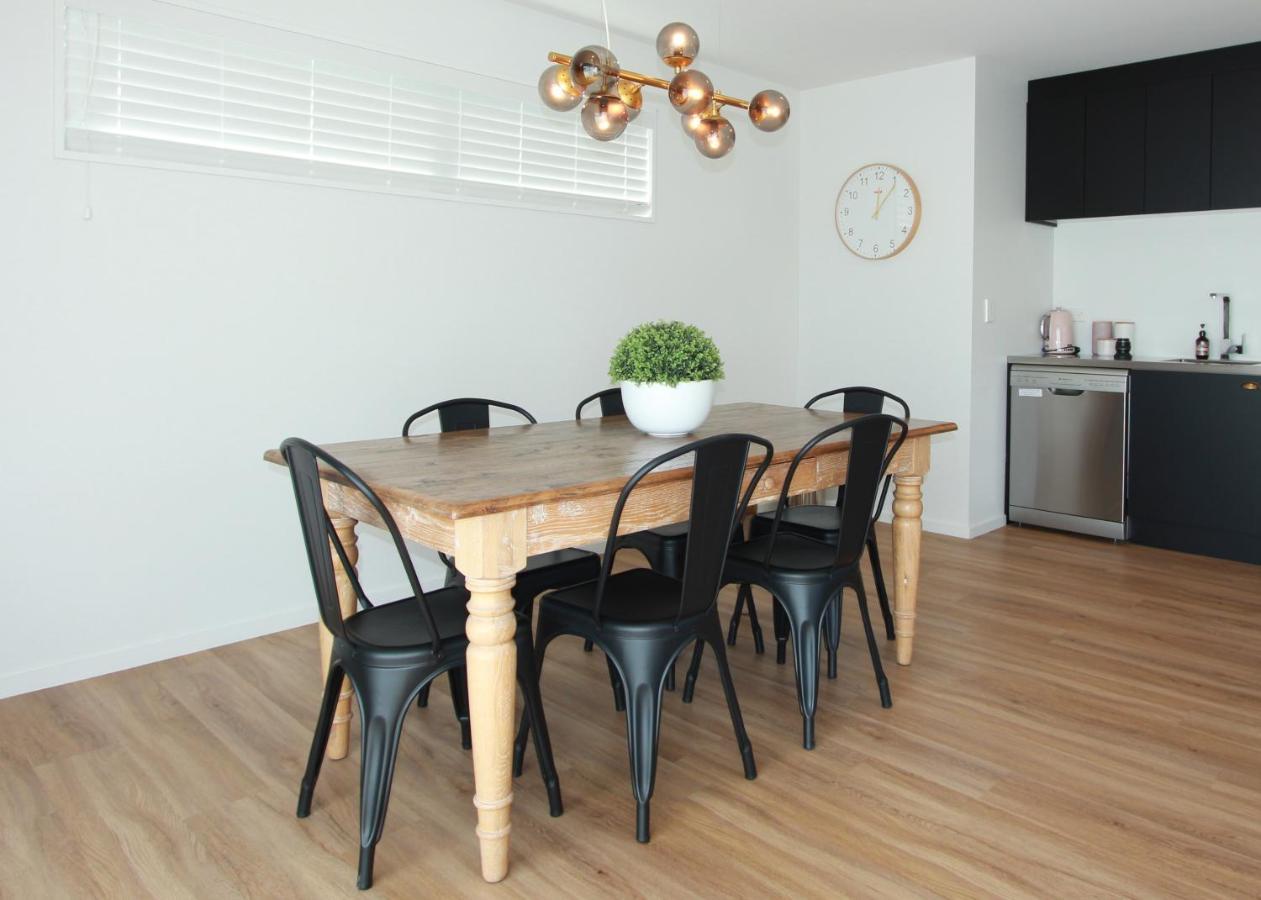 3 - Sunny Brand New House Wanaka Exterior foto