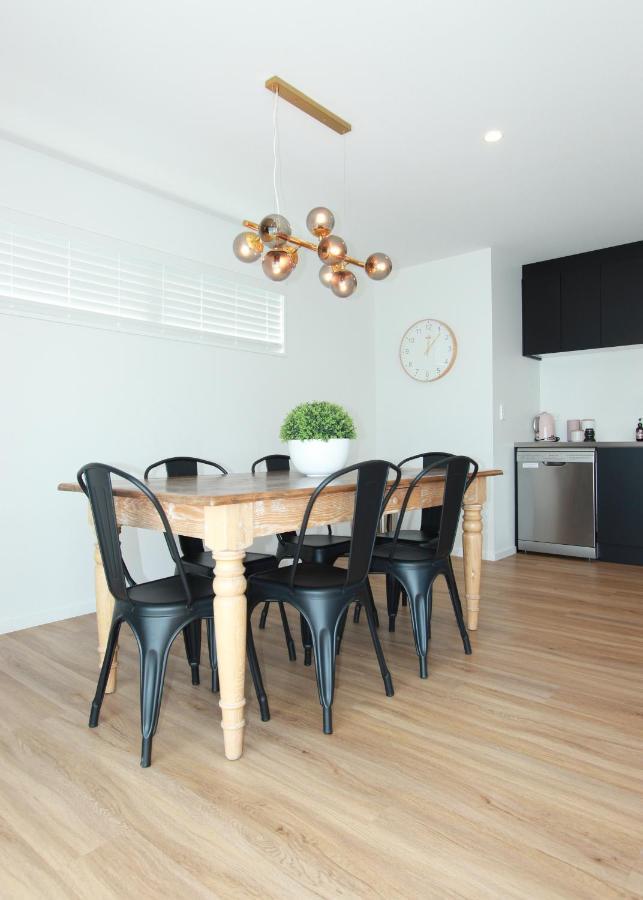 3 - Sunny Brand New House Wanaka Exterior foto